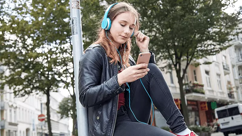 Girl with Smartphone