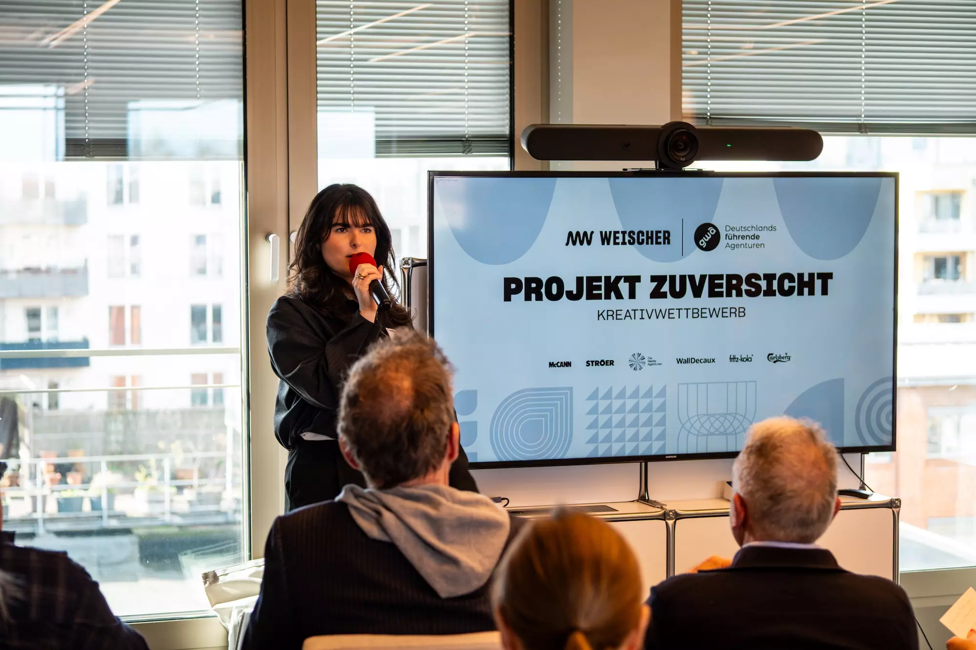 ProjektZUVERSICHT_Kreativwettbewerb_Präsentation beim Finale