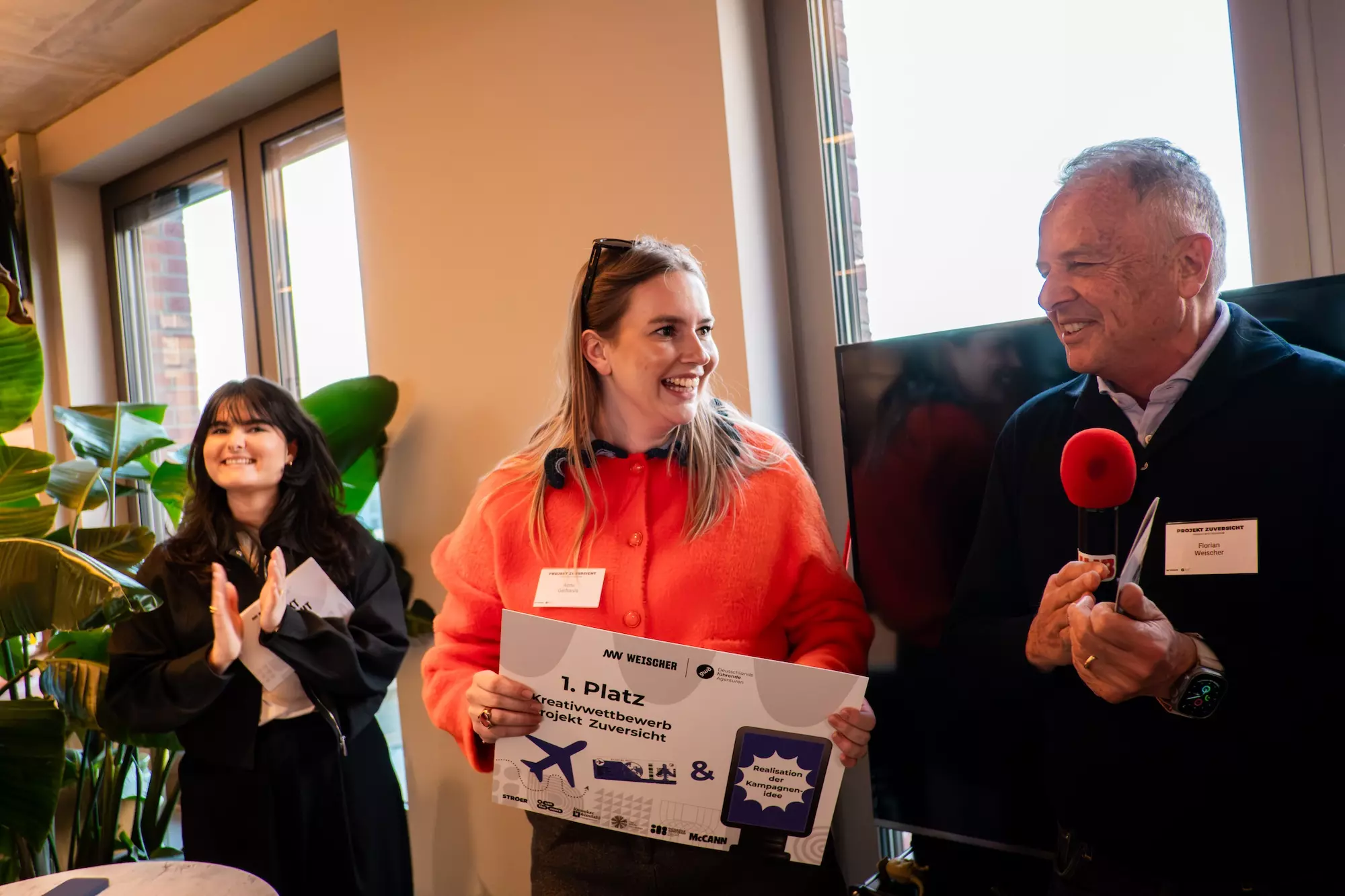 ProjektZUVERSICHT_Kreativwettbewerb_Siegerehrung beim Finale